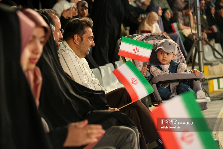 آیین اهتزاز پرچم مقدس جمهوری اسلامی ایران