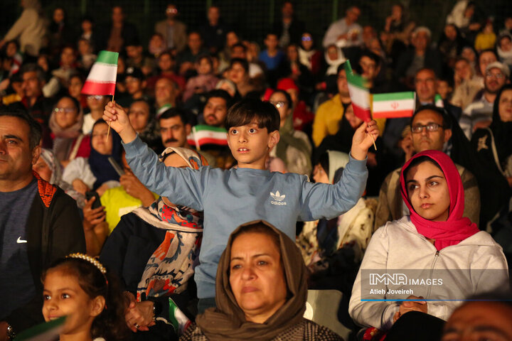 آیین اهتزاز پرچم مقدس جمهوری اسلامی ایران