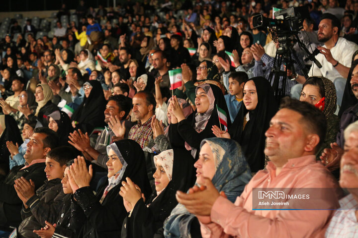 آیین اهتزاز پرچم مقدس جمهوری اسلامی ایران