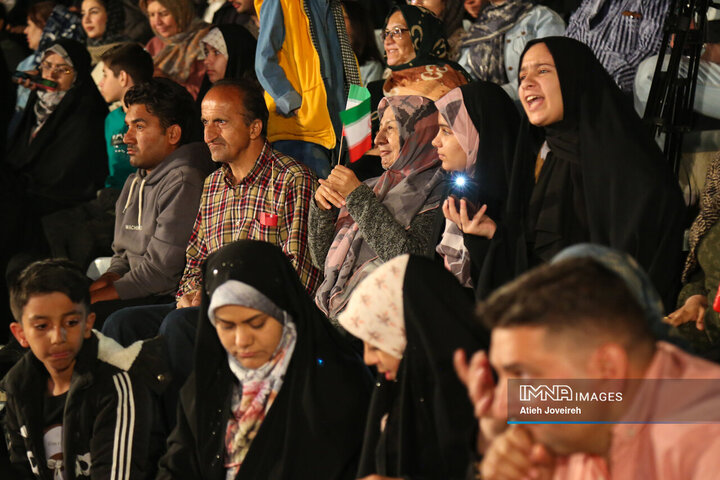 آیین اهتزاز پرچم مقدس جمهوری اسلامی ایران