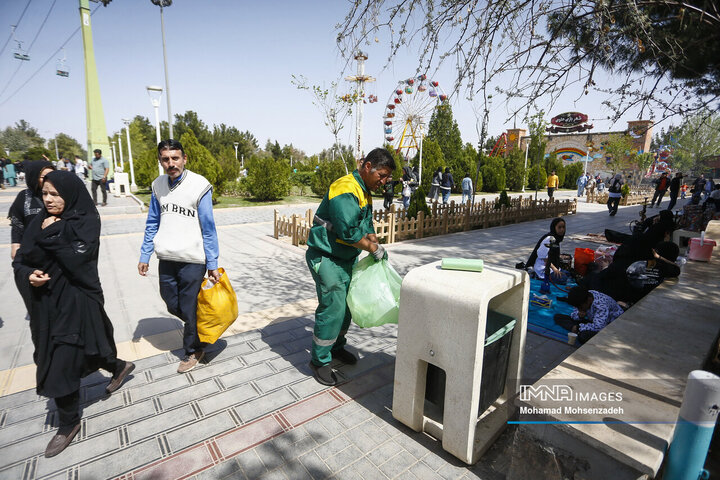 روز طبیعت در بوستان‌های قم