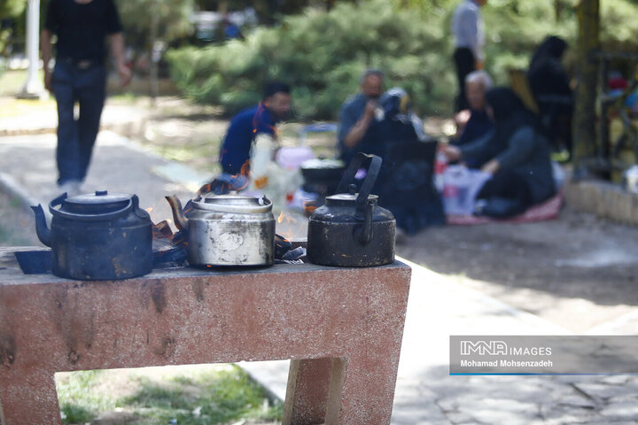 روز طبیعت در بوستان‌های قم