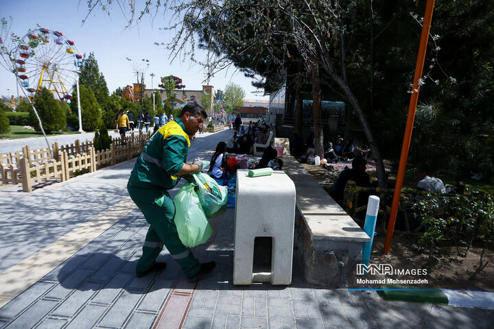 روز طبیعت در بوستان‌های قم