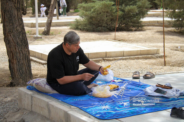 آخرین روز تعطیلات نوروزی در باغ فدک