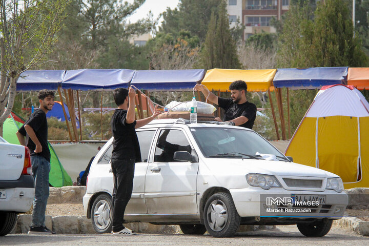 آخرین روز تعطیلات نوروزی در باغ فدک