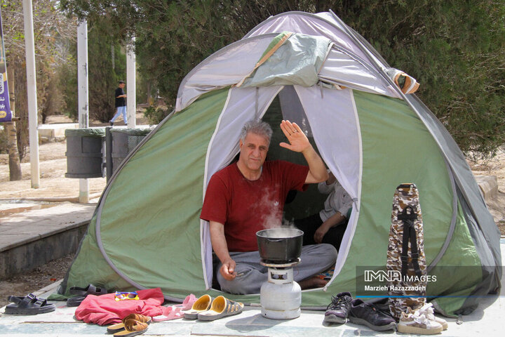 آخرین روز تعطیلات نوروزی در باغ فدک