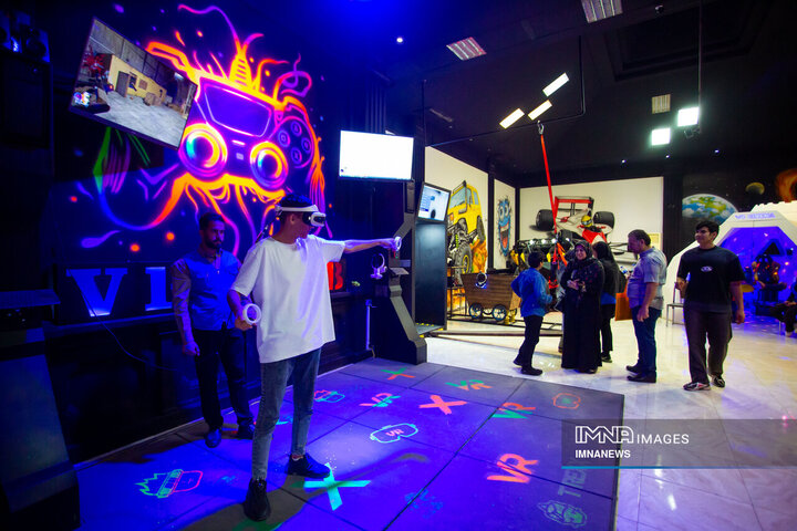 تعطیلات نوروزی در شهر رویاها و کوه صفه