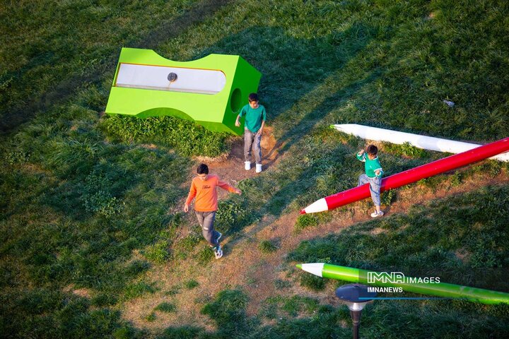 تعطیلات نوروزی در شهر رویاها و کوه صفه