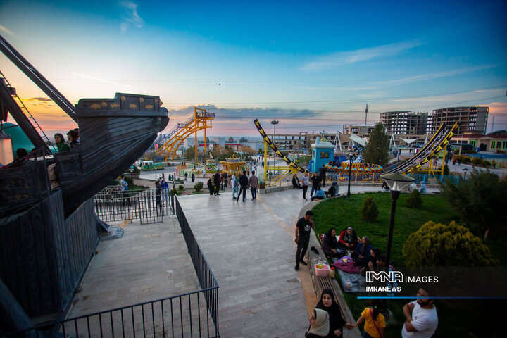 تعطیلات نوروزی در شهر رویاها و کوه صفه