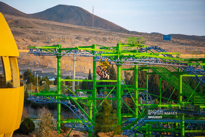 تعطیلات نوروزی در شهر رویاها و کوه صفه