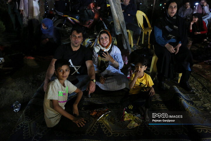 آخرین روز تعطیلات نوروزی در باغ فدک