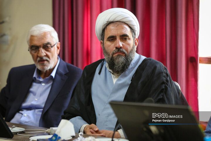 جلسه هم گرایی و هم افزایی پیرامون موضوع آب