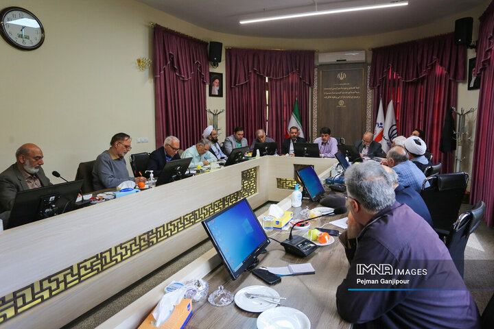 جلسه هم گرایی و هم افزایی پیرامون موضوع آب