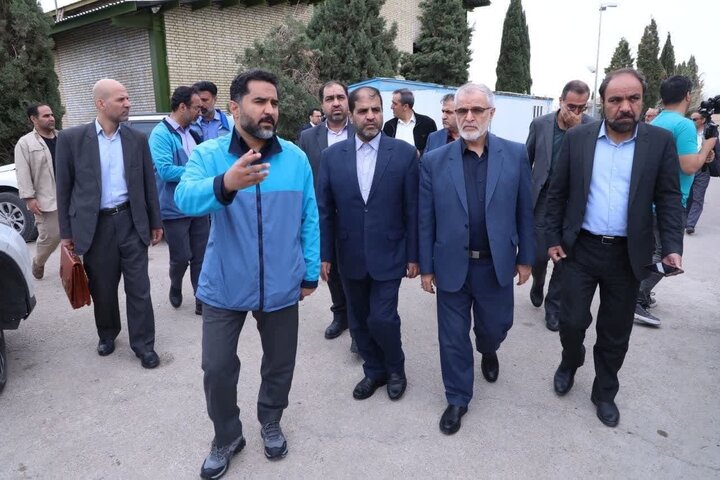 بازدید معاون امنیتی وزارت کشور از ایستگاه شماره ۳ پمپاژ آب شرب در ورزنه