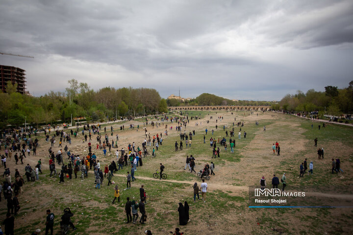 جریان موقت زندگی در رگ زاینده رود