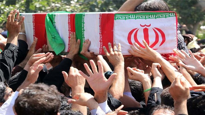 تشییع پیکر ۲ شهید مرزبانی در مریوان