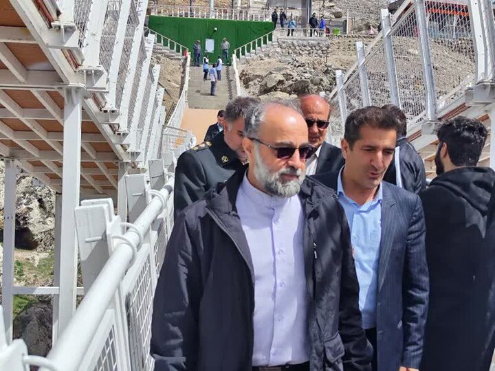 تسریع در تکمیل فازهای دیگر پل ۳ طبقه ورگه سران