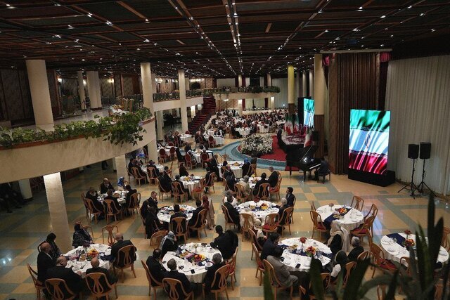 عراقچی: حاضریم مسیر مذاکره غیرمستقیم را بیازماییم