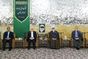قیم مردم نیستیم و برای پاسخ به مطالبات مردم پای کار هستیم