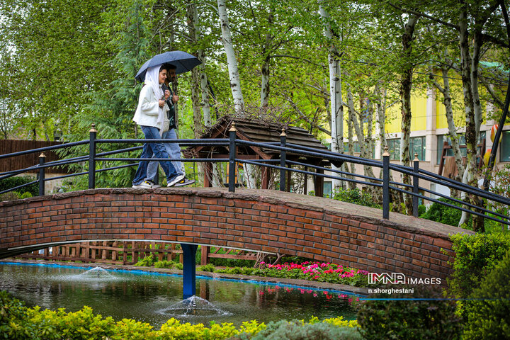 باغ لاله‌ها در کرج