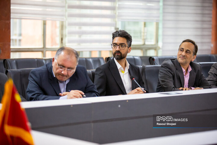 دیدار هیئت‌های شهرداری هانگژو و اصفهان