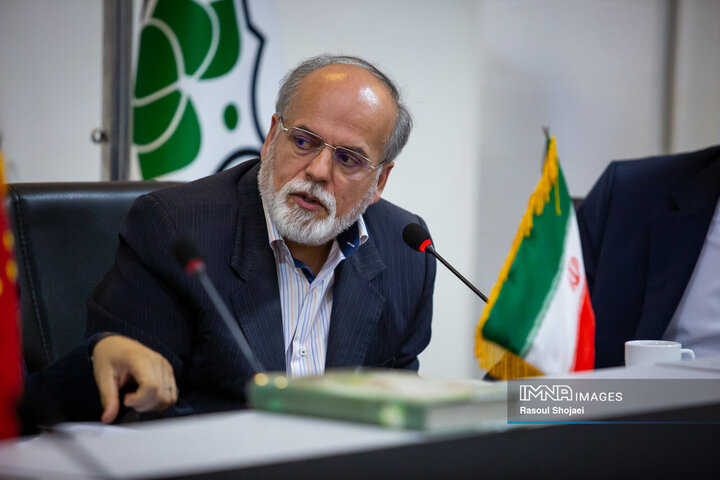 دیدار هیئت‌های شهرداری هانگژو و اصفهان