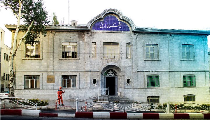 بهبود معیشت کارکنان شهرداری سنندج باید در اولویت قرار گیرد