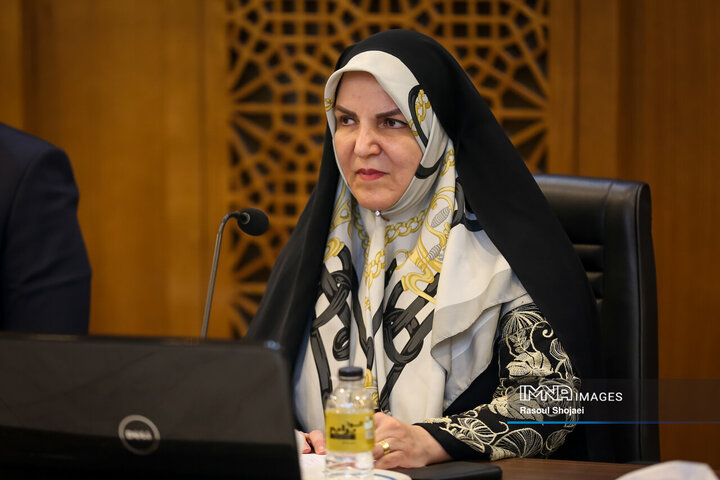 نشست هم‌اندیشی فعالان اقتصادی اصفهان