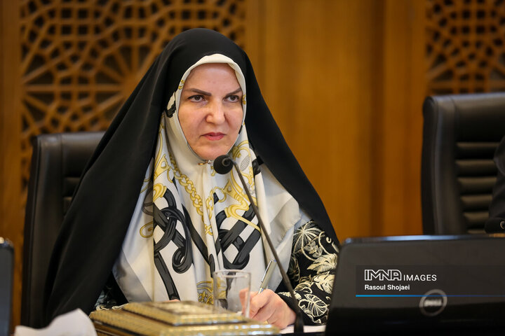 نشست هم‌اندیشی فعالان اقتصادی اصفهان