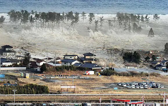 ژاپن در آستانه فاجعه ابرزلزله ۹ ریشتری و سونامی غولآسا
