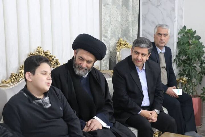 امیرهادی بایرامی: از دل اذان موذن‌زاده به حفظ قرآن رسیدم