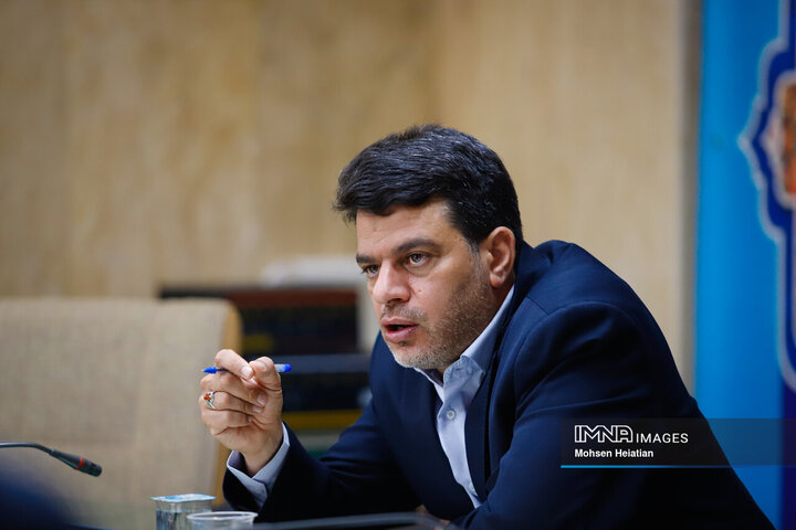 نشست هم‌اندیشی و گفت‌و‌گوی اصحاب رسانه با حامد یزدیان نماینده مردم اصفهان در مجلس