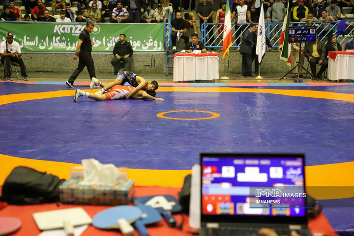 رقابت‌های کشتی فرنگی بزرگسالان قهرمانی کشور در سنندج
