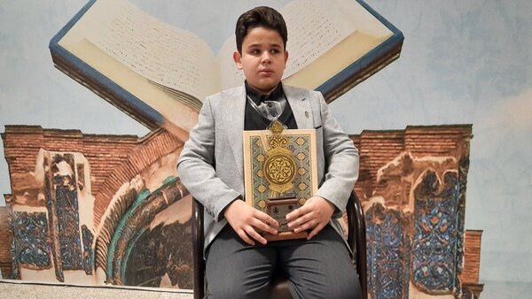 امیرهادی بایرامی: از دل اذان موذنزاده به حفظ قرآن رسیدم