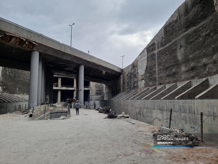 بازدید معاونین شهردار اصفهان از روند تکمیل خط دو قطار شهری