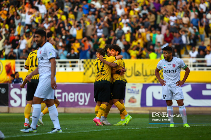 سپاهان ۱- مس رفسنجان ۰/ امید قهرمانی در نقش جهان زنده شد