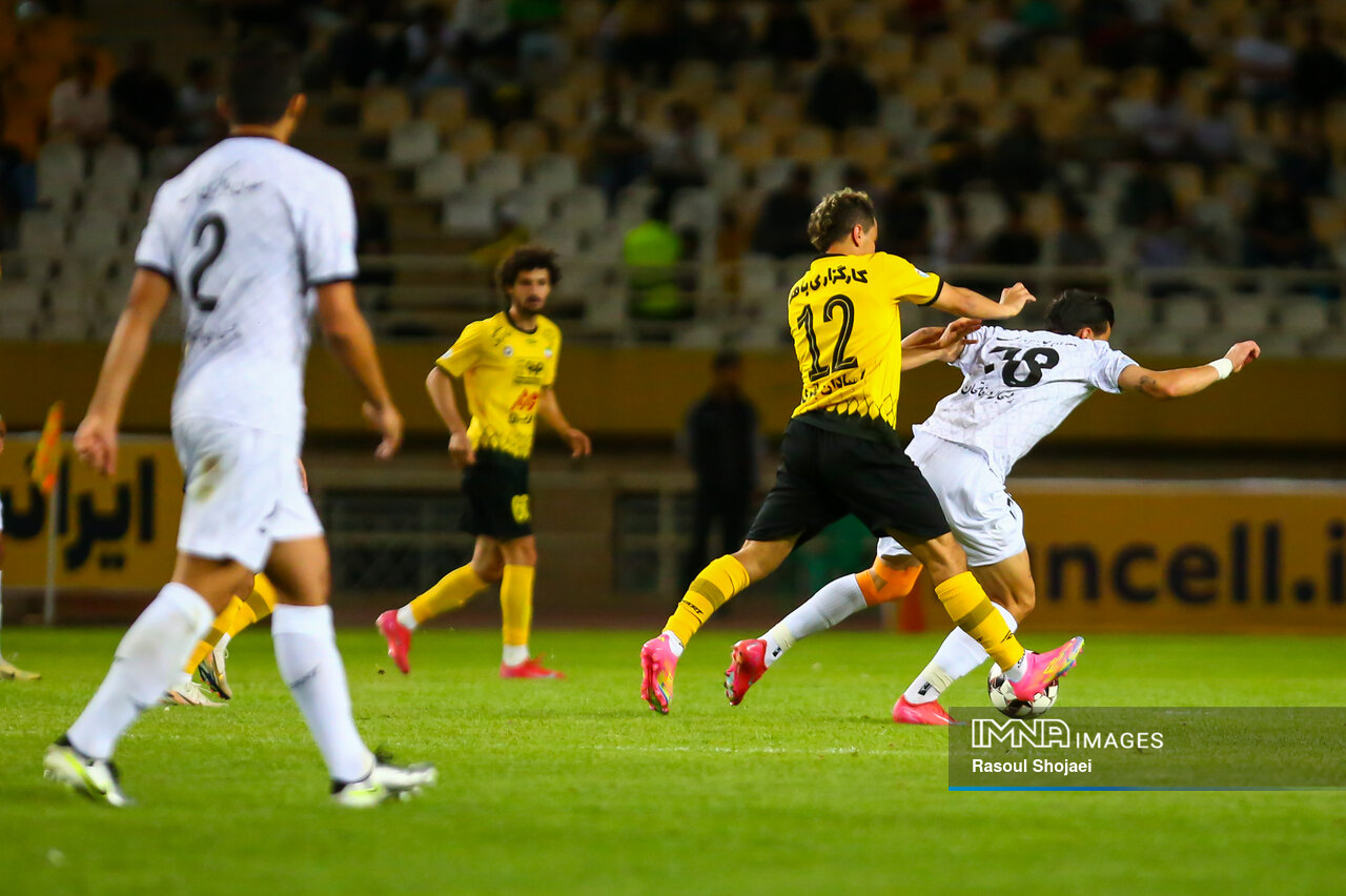 سپاهان و وداع با دو جام در ۲۴ ساعت!