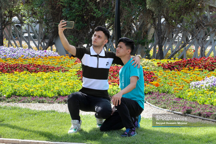 جشنواره گل‌ها در مشهد