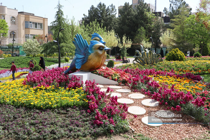 جشنواره گل‌ها در مشهد