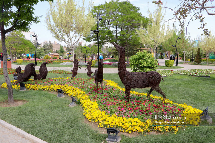 جشنواره گل‌ها در مشهد