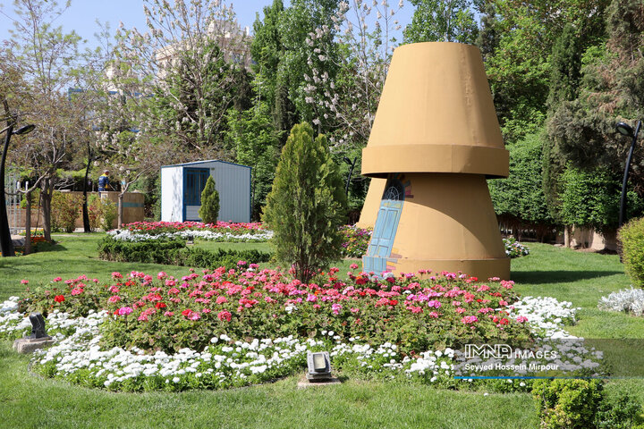 جشنواره گل‌ها در مشهد