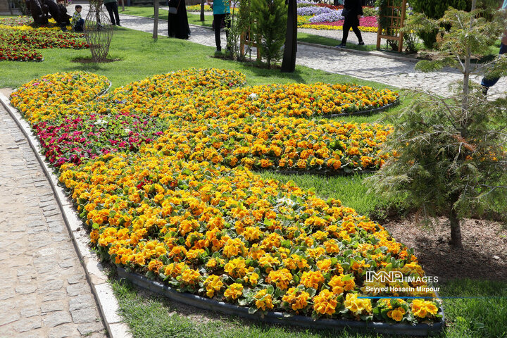 جشنواره گل‌ها در مشهد