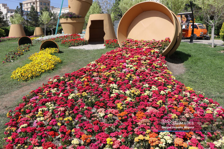 جشنواره گل‌ها در مشهد