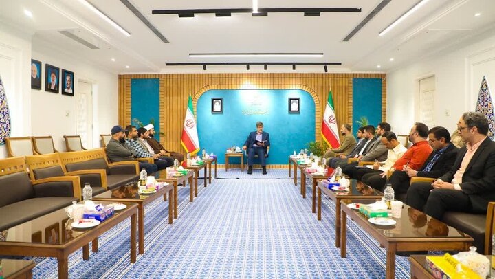 مقابله با محتوای مخرب فضای مجازی از اصلی‌ترین رسالت‌های حوزه هنری استان یزد