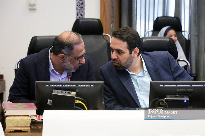 جلسه علنی شورای شهر اصفهان