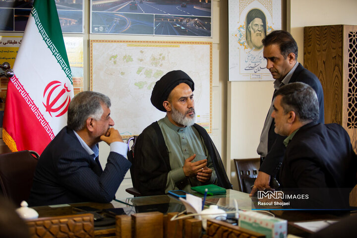 کمیته نظارتی شورای شهر اصفهان در منطقه 15 شهرداری