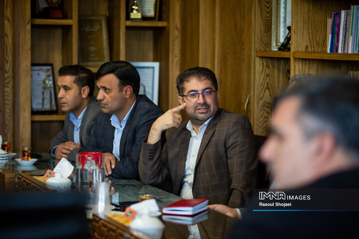 کمیته نظارتی شورای شهر اصفهان در منطقه 15 شهرداری