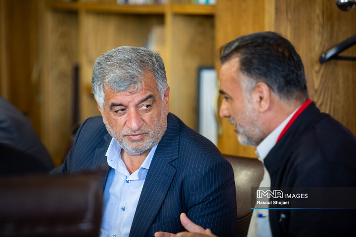 کمیته نظارتی شورای شهر اصفهان در منطقه 15 شهرداری