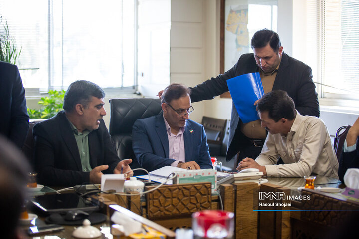 کمیته نظارتی شورای شهر اصفهان در منطقه 15 شهرداری