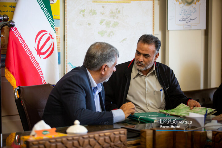 کمیته نظارتی شورای شهر اصفهان در منطقه 15 شهرداری